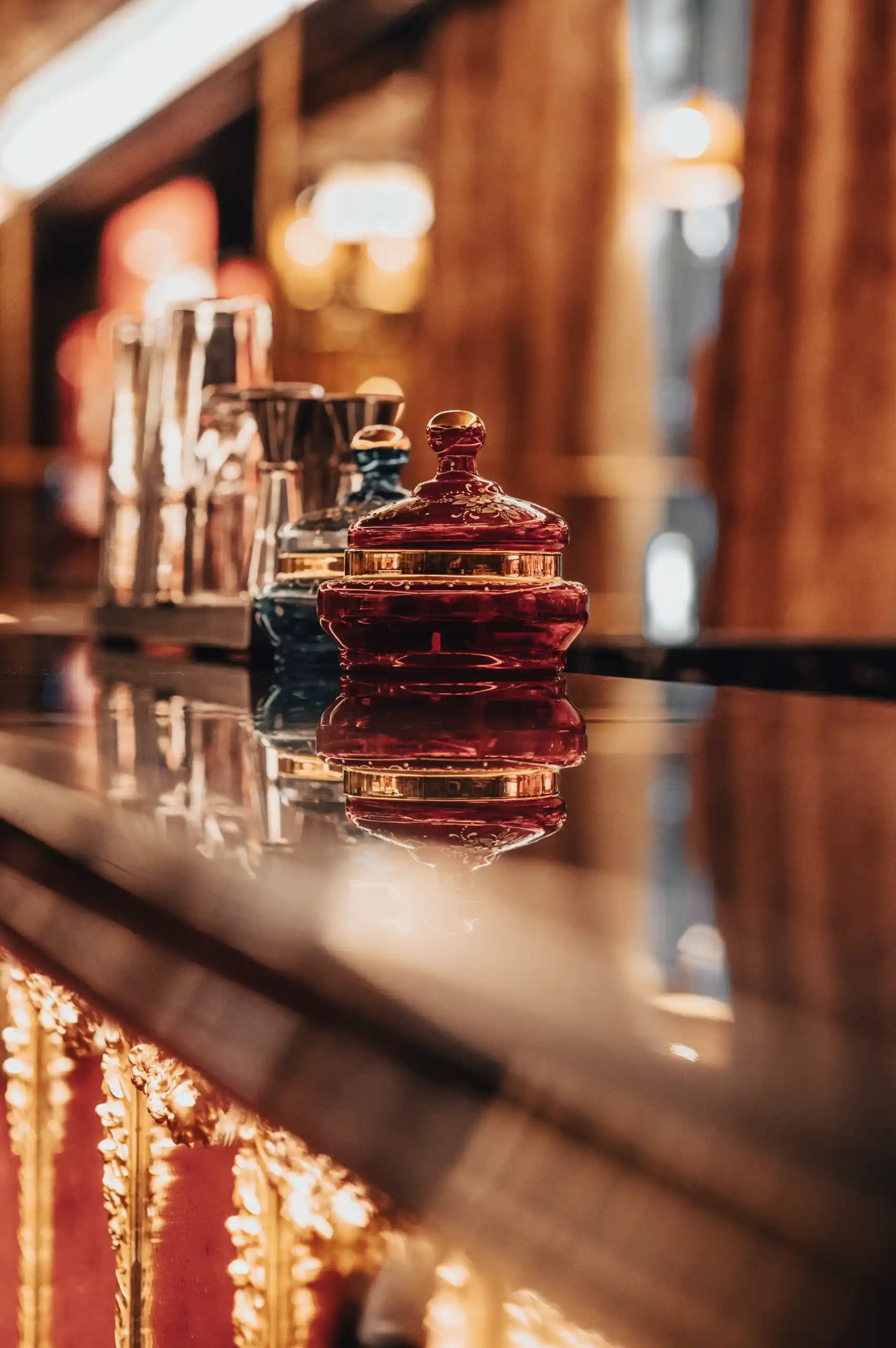LAURENT LE BAR